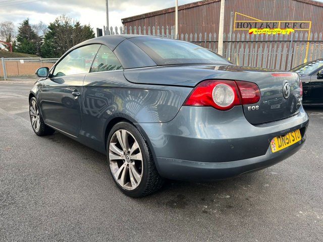 View our VOLKSWAGEN EOS