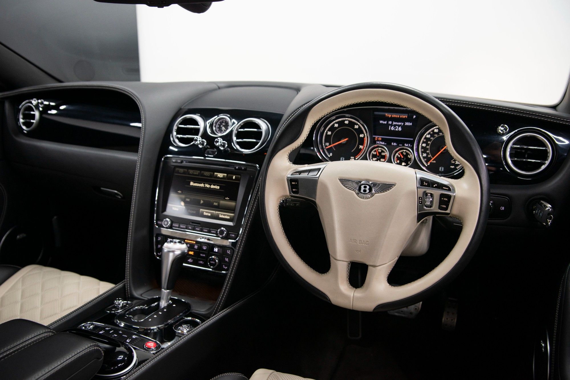 USED 2016 T BENTLEY CONTINENTAL 4.0 GT V8 S MDS 2d 521 BHP 