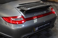 USED 2010 10 PORSCHE 911 3.8 CARRERA 4S PDK 2d 385 BHP FULL SERVICE HIST, 24 MONTH WARRANTY, NEW DISCS AND PADS, NEW TYRES IMMACULATE CAR.  TURBO ALLOYS, CHRONO, BOSE, MEMORY SEATS