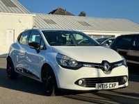 USED 2015 15 RENAULT CLIO 1.1 DYNAMIQUE NAV 16V 5d 73 BHP FULL SERVICE RECORD +  BLUETOOTH +  USB +  AUX +  CRUISE CONTROL +  SAT NAV +  CLIMATE CONTROL +  16 INCH ALLOY WHEELS +  REAR PARKING SENSORS +  FOG LIGHTS +  TRACTION CONTROL +