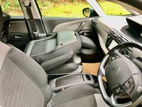 USED 2016 16 CITROEN C4 GRAND PICASSO 2.0 BLUEHDI EXCLUSIVE EAT6 5d AUTO 148 BHP 7-SEATER\\ULEZ COMPLIANT EURO6\\RETIRED GENTLEMAN OWNER SINCE 2017\\7 SEATER//SATNAV\\FRONT AND REAR PARKING SENSORS//BLUETOOTH//DAB/USB/AUX-IN//35 POUND ROAD TAX////NEW MOT AUTO 148 BHP 7-SEATER\\ULEZ COMPLIANT EURO6\\RETIRED GENTLEMAN OWNER SINCE 2017\\7 SEATER//SATNAV\\FRONT AND REAR PARKING SENSORS//BLUETOOTH//DAB/USB/AUX-IN//35 POUND ROAD TAX