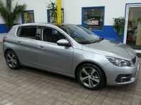 USED 2019 19 PEUGEOT 308 1.2 PURETECH S/S ALLURE 5d 129 BHP SAT NAV PANORAMIC ROOF CRUISE PARKING SENSORS 2 OWNERS SERVICE HISTORY LOW MILEAGE