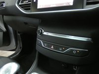 USED 2019 19 PEUGEOT 308 1.2 PURETECH S/S ALLURE 5d 129 BHP SAT NAV PANORAMIC ROOF CRUISE PARKING SENSORS 2 OWNERS SERVICE HISTORY LOW MILEAGE