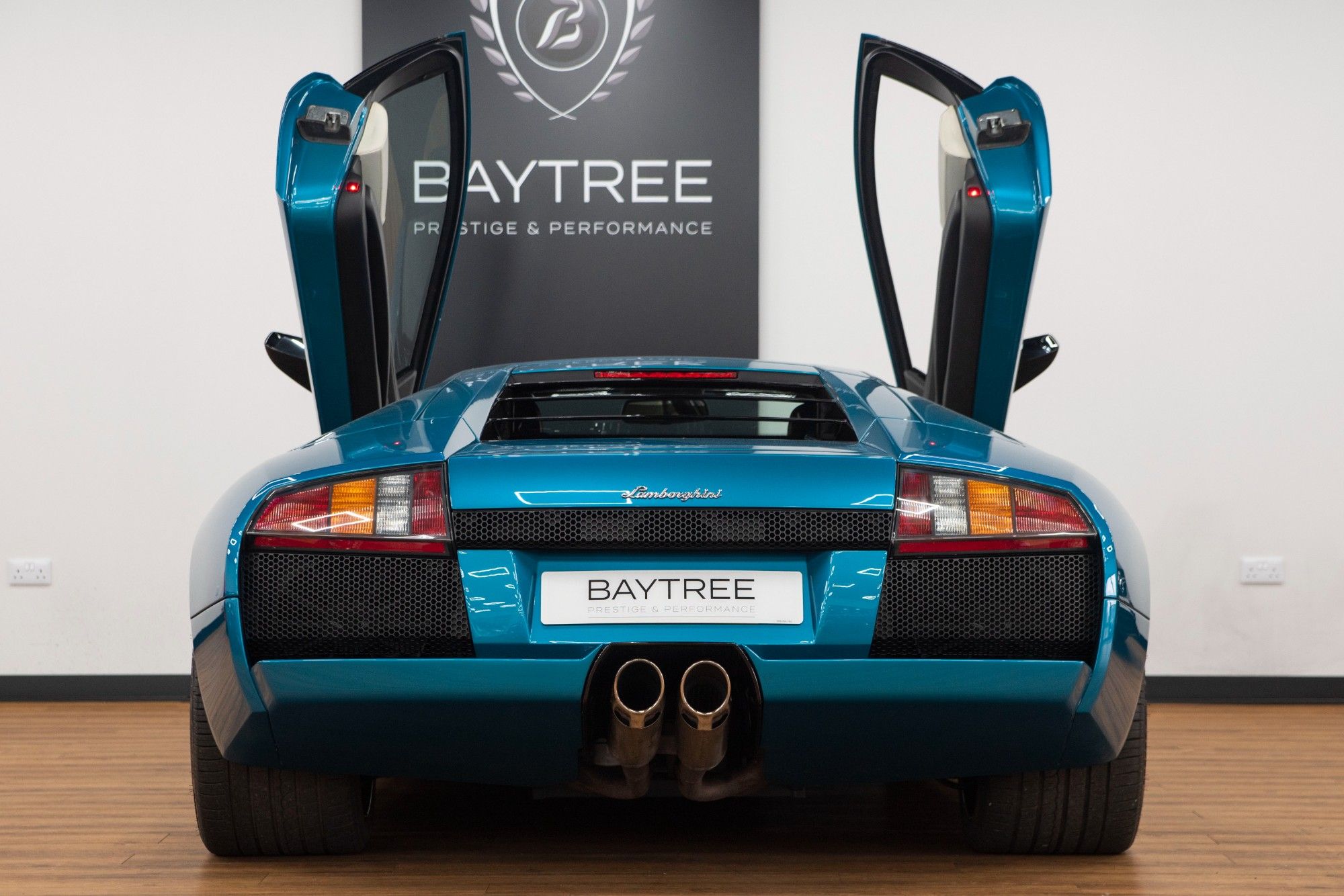 USED 2004 53 LAMBORGHINI MURCIELAGO 6.2 V12 COUPE 2d 572 BHP 