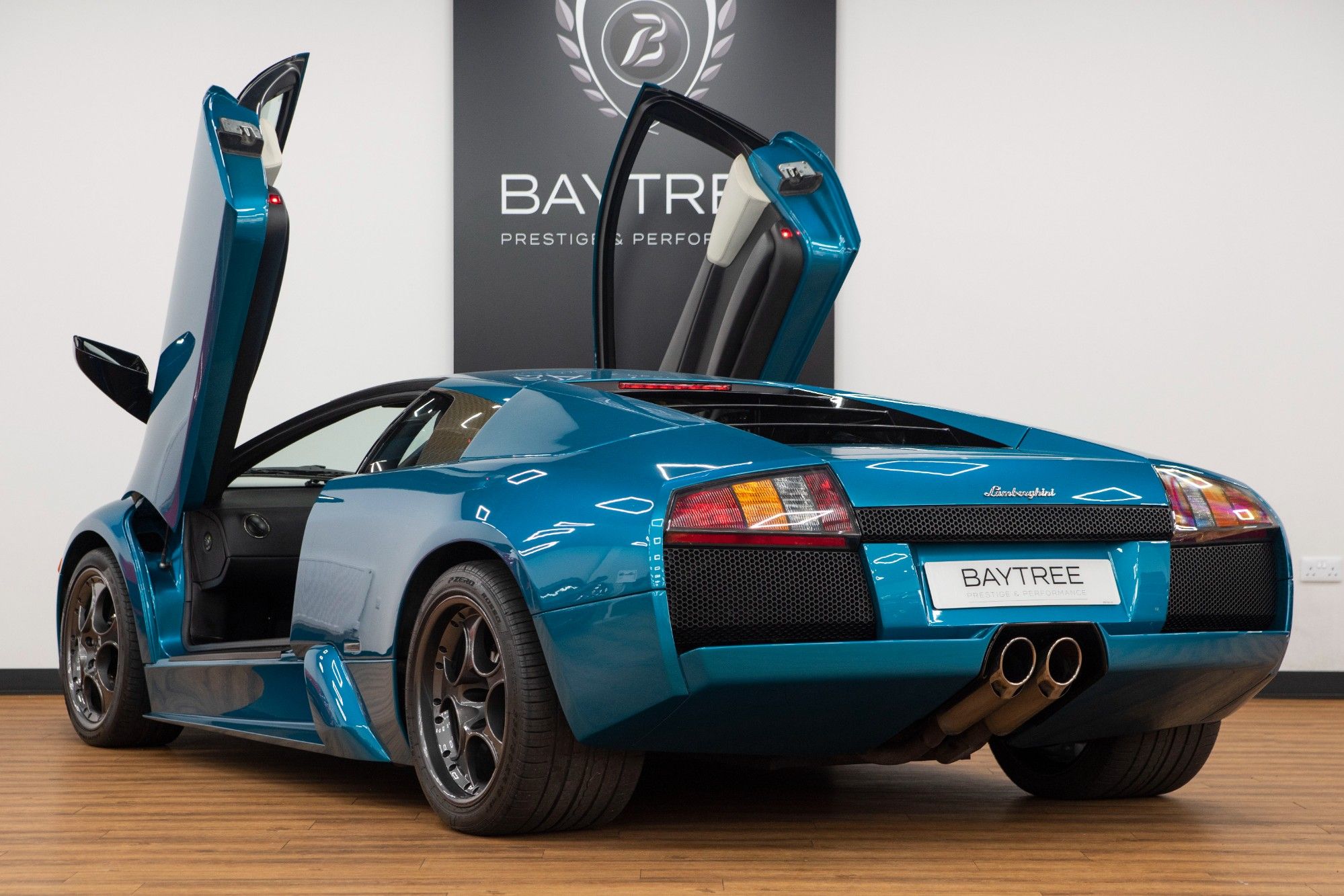 USED 2004 53 LAMBORGHINI MURCIELAGO 6.2 V12 COUPE 2d 572 BHP 