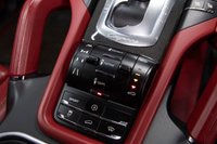 USED 2012 PORSCHE CAYENNE 4.8 V8 TURBO TIPTRONIC S 