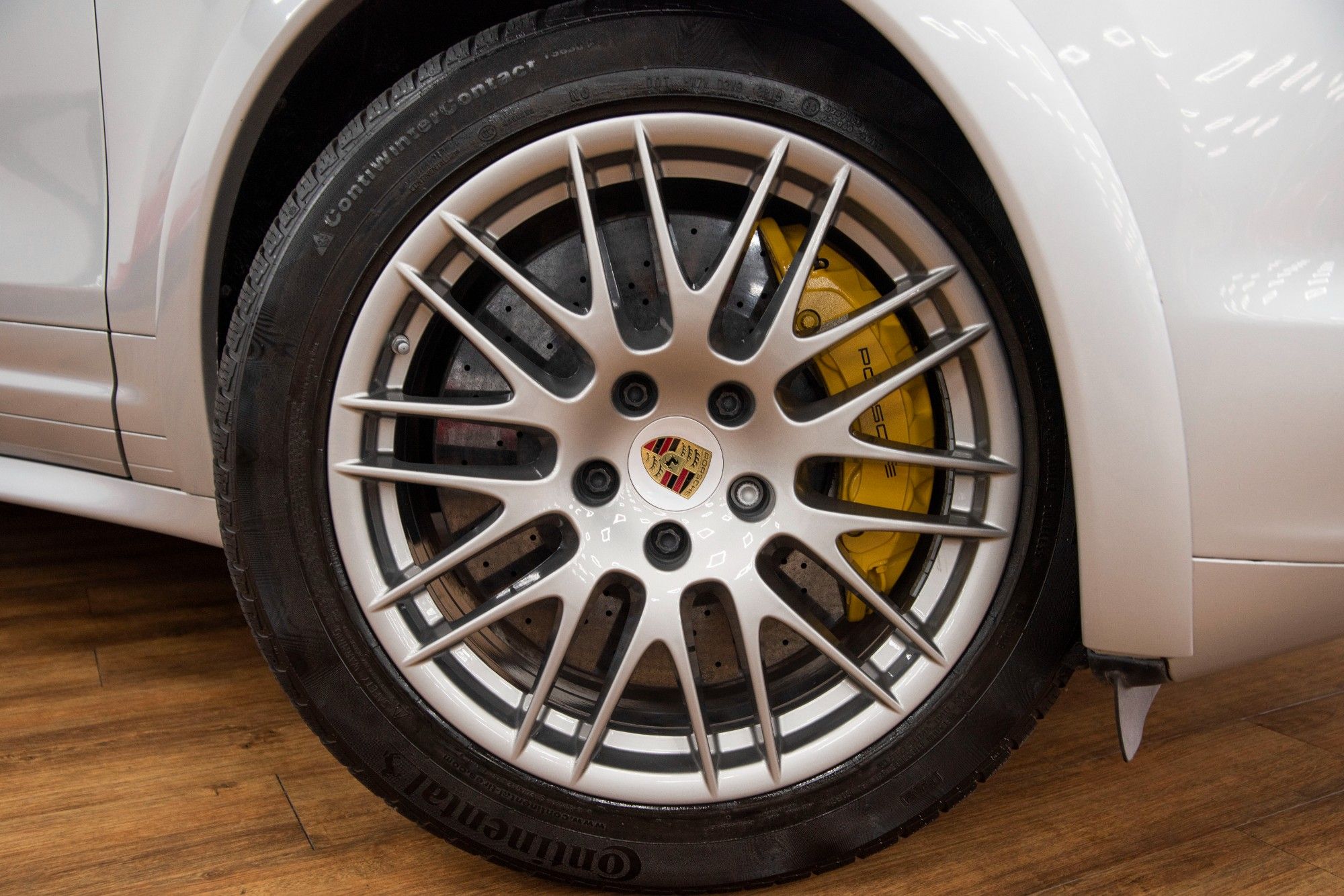 USED 2012 PORSCHE CAYENNE 4.8 V8 TURBO TIPTRONIC S 