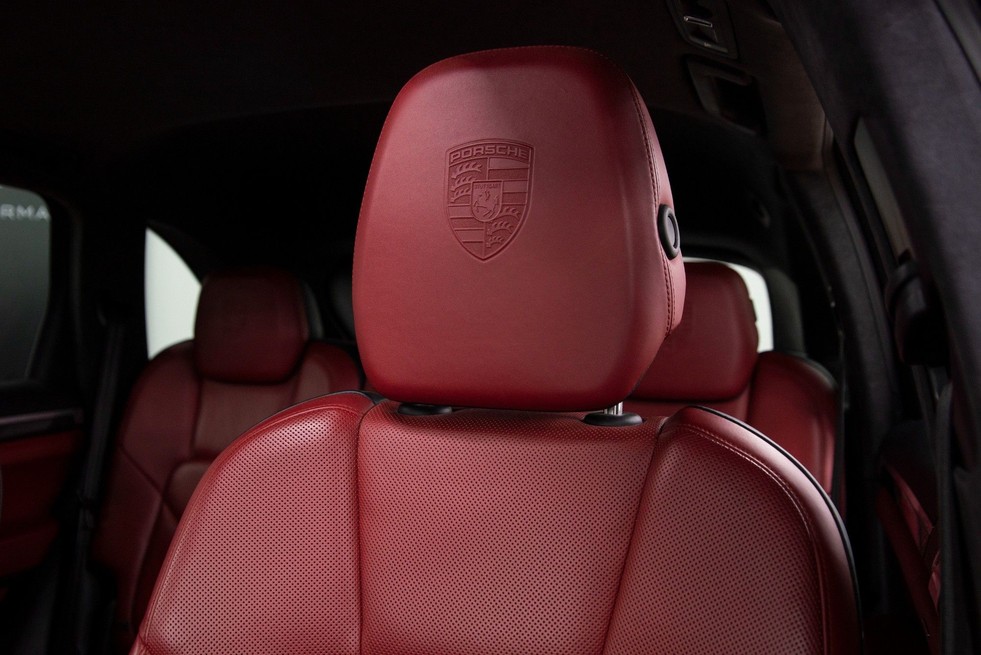 USED 2012 PORSCHE CAYENNE 4.8 V8 TURBO TIPTRONIC S 