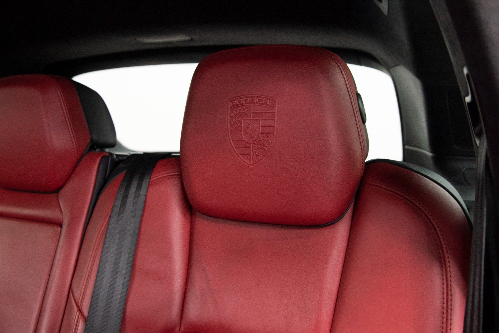 USED 2012 PORSCHE CAYENNE 4.8 V8 TURBO TIPTRONIC S 