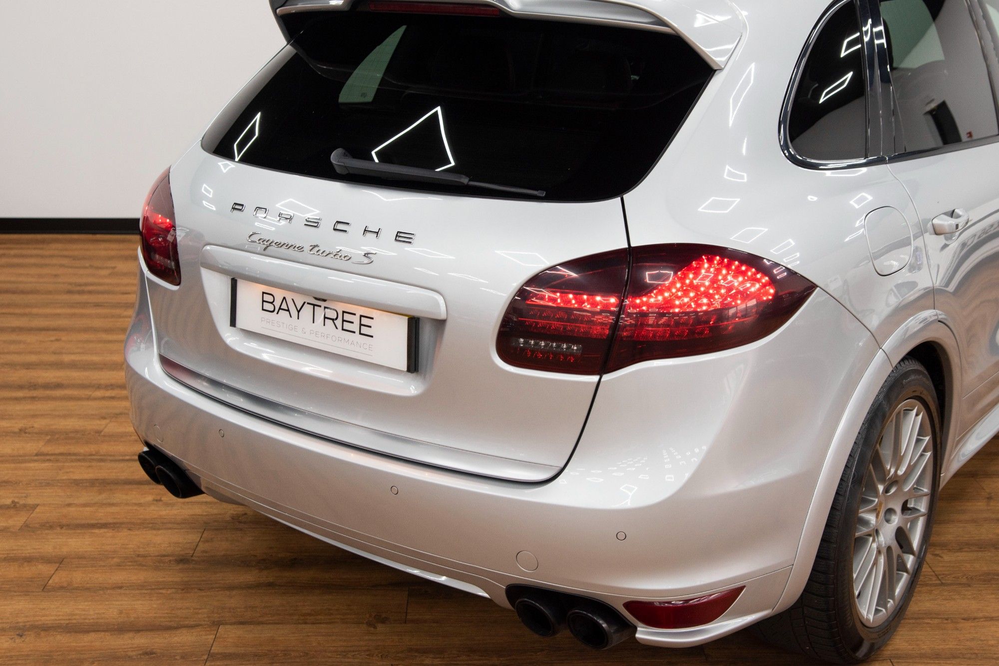 USED 2012 PORSCHE CAYENNE 4.8 V8 TURBO TIPTRONIC S 