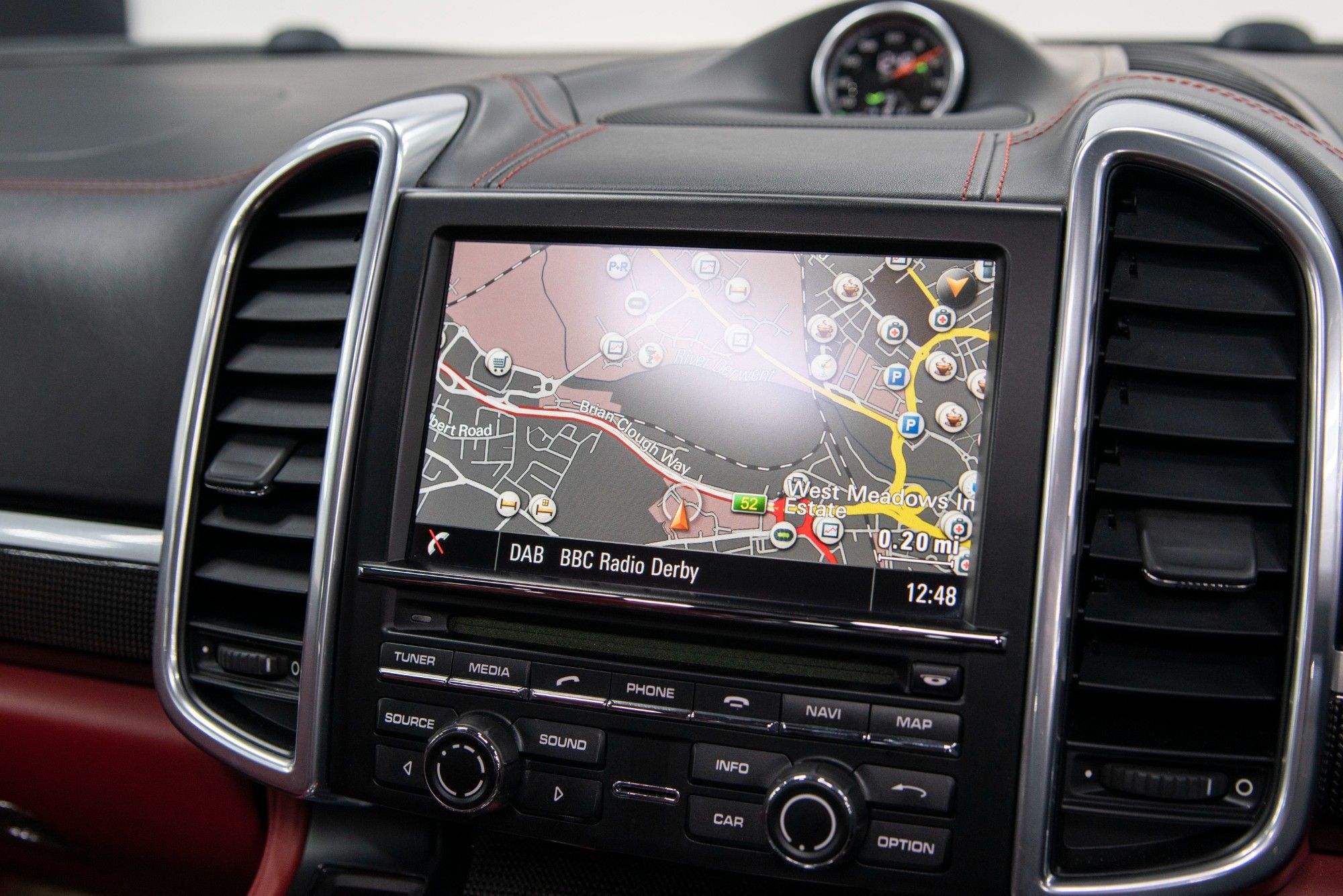 USED 2012 PORSCHE CAYENNE 4.8 V8 TURBO TIPTRONIC S 