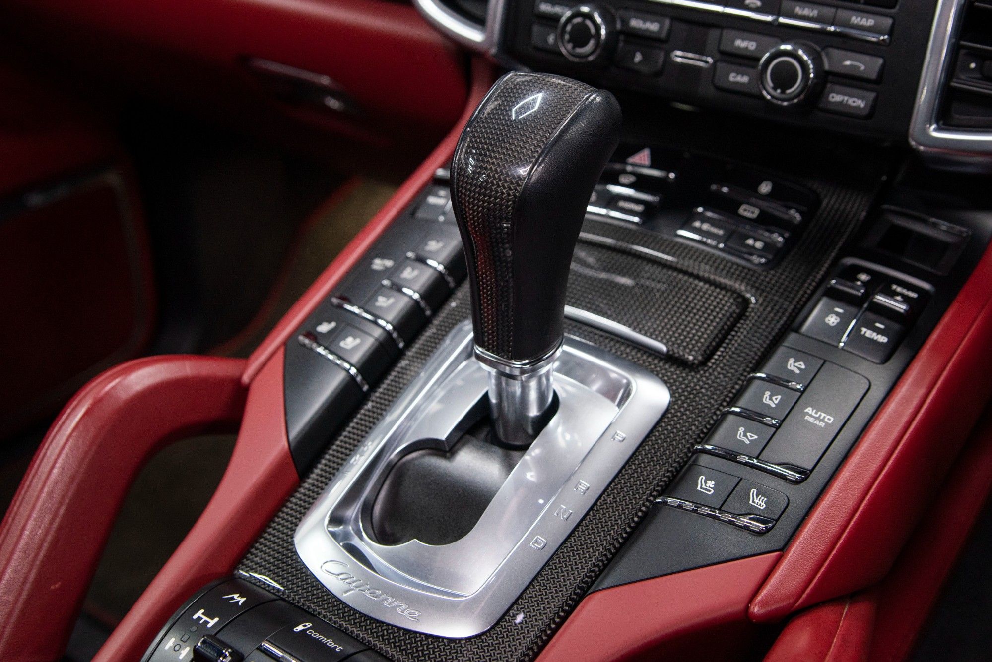 USED 2012 PORSCHE CAYENNE 4.8 V8 TURBO TIPTRONIC S 