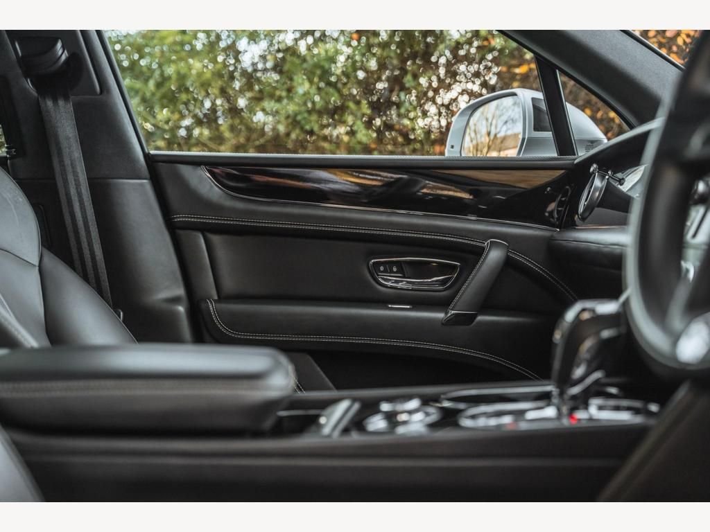 USED 2018 18 BENTLEY BENTAYGA 4.0 V8 D 5d 430 BHP 
