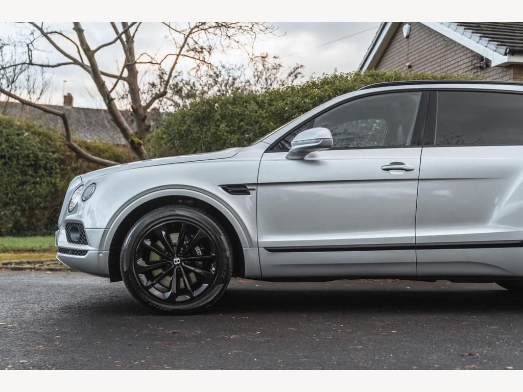 USED 2018 18 BENTLEY BENTAYGA 4.0 V8 D 5d 430 BHP 