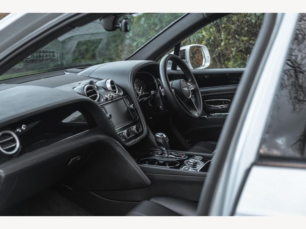 USED 2018 18 BENTLEY BENTAYGA 4.0 V8 D 5d 430 BHP 