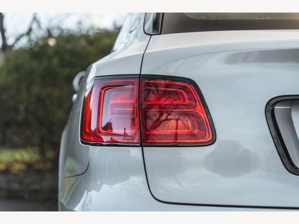 USED 2018 18 BENTLEY BENTAYGA 4.0 V8 D 5d 430 BHP 