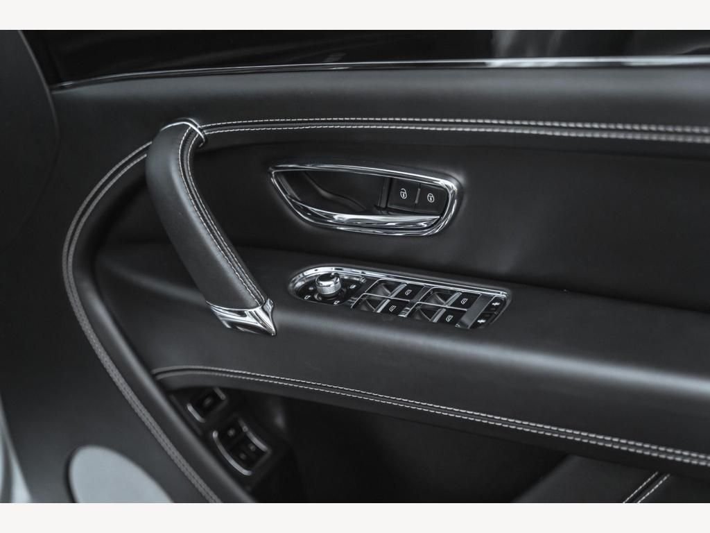 USED 2018 18 BENTLEY BENTAYGA 4.0 V8 D 5d 430 BHP 