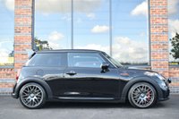 USED 2021 P MINI HATCH COOPER 1.5 COOPER SPORT 3d 134 BHP HUGE CARBON SPEC / JCW STYLING