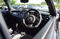 USED 2021 P MINI HATCH COOPER 1.5 COOPER SPORT 3d 134 BHP HUGE CARBON SPEC / JCW STYLING