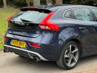 USED 2015 15 VOLVO V40 1.6 D2 R-DESIGN NAV 5d 113 BHP 