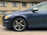 USED 2015 15 VOLVO V40 1.6 D2 R-DESIGN NAV 5d 113 BHP 