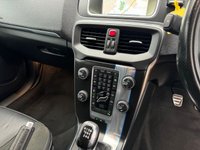 USED 2015 15 VOLVO V40 1.6 D2 R-DESIGN NAV 5d 113 BHP 