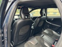 USED 2015 15 VOLVO V40 1.6 D2 R-DESIGN NAV 5d 113 BHP 