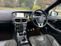 USED 2015 15 VOLVO V40 1.6 D2 R-DESIGN NAV 5d 113 BHP 