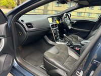 USED 2015 15 VOLVO V40 1.6 D2 R-DESIGN NAV 5d 113 BHP 