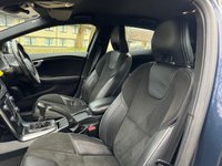 USED 2015 15 VOLVO V40 1.6 D2 R-DESIGN NAV 5d 113 BHP 