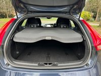 USED 2015 15 VOLVO V40 1.6 D2 R-DESIGN NAV 5d 113 BHP 