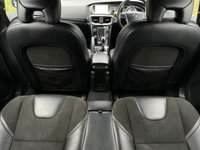 USED 2015 15 VOLVO V40 1.6 D2 R-DESIGN NAV 5d 113 BHP 