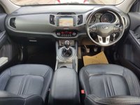 USED 2015 15 KIA SPORTAGE 1.7 CRDI 3 SAT NAV ISG 5d 114 BHP Pan Roof+ Ulez Compliant