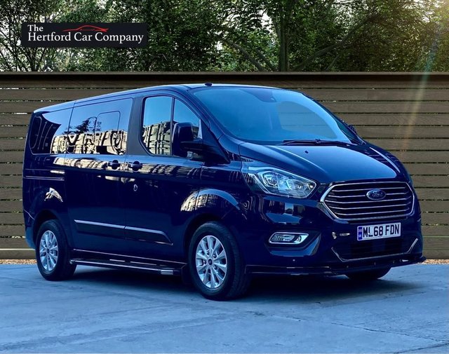 Used Ford Tourneo Custom vans for sale. Ford Tourneo Custom Dealer