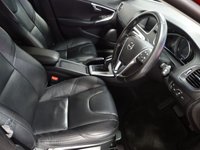 USED 2018 68 VOLVO V40 1.5 T3 INSCRIPTION 5d 151 BHP 