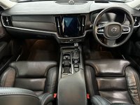 USED 2018 18 VOLVO V90 2.0 D5 POWERPULSE CROSS COUNTRY PRO AWD 5d 231 BHP XENIUM PACK - 360 CAMERA - PANO ROOF - AUTOMATIC PARALLEL AND 90 DEGREE PARKING - SATELITTE NAVIGATION - DAB RADIO - POWER PASSENGER SEAT - POWER TAILGATE - KEYLESS DRIVE