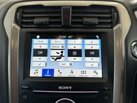 USED 2018 68 FORD MONDEO 2.0 VIGNALE TDCI 5d 177 BHP SYNC 3 NAVIGATION SYSTEM WITH 8" COLOUR SCREEN - BLUETOOTH HANDSFREE - BLIND SPOT INFORMATION SYSTEM - USB INPUT - SONY DAB AUDIO SYSTEM - FRONT AND REAR PARK ASSIST -  KEYLESS ENTRY