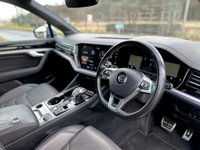 USED 2019 69 VOLKSWAGEN TOUAREG 3.0 V6 R-LINE TECH TDI 5d 282 BHP 
