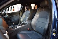 USED 2015 15 JAGUAR XE 2.0 R-SPORT 4d 178 BHP BLACKED OUT / FULL HISTORY