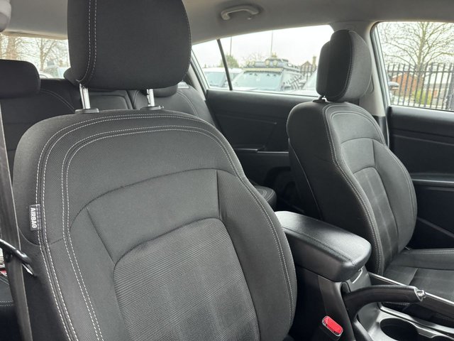 2012 Kia Sportage 1.7L CRDI 1 5dr - Photo 9