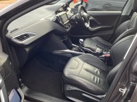 USED 2015 65 PEUGEOT 2008 1.6 BLUE HDI S/S FELINE MISTRAL 5d 120 BHP 