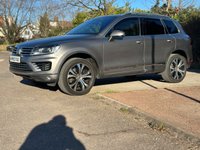 USED 2016 16 VOLKSWAGEN TOUAREG 3.0 V6 R-LINE TDI BLUEMOTION TECHNOLOGY 5d 262 BHP LEATHER-SATNAV-FSH