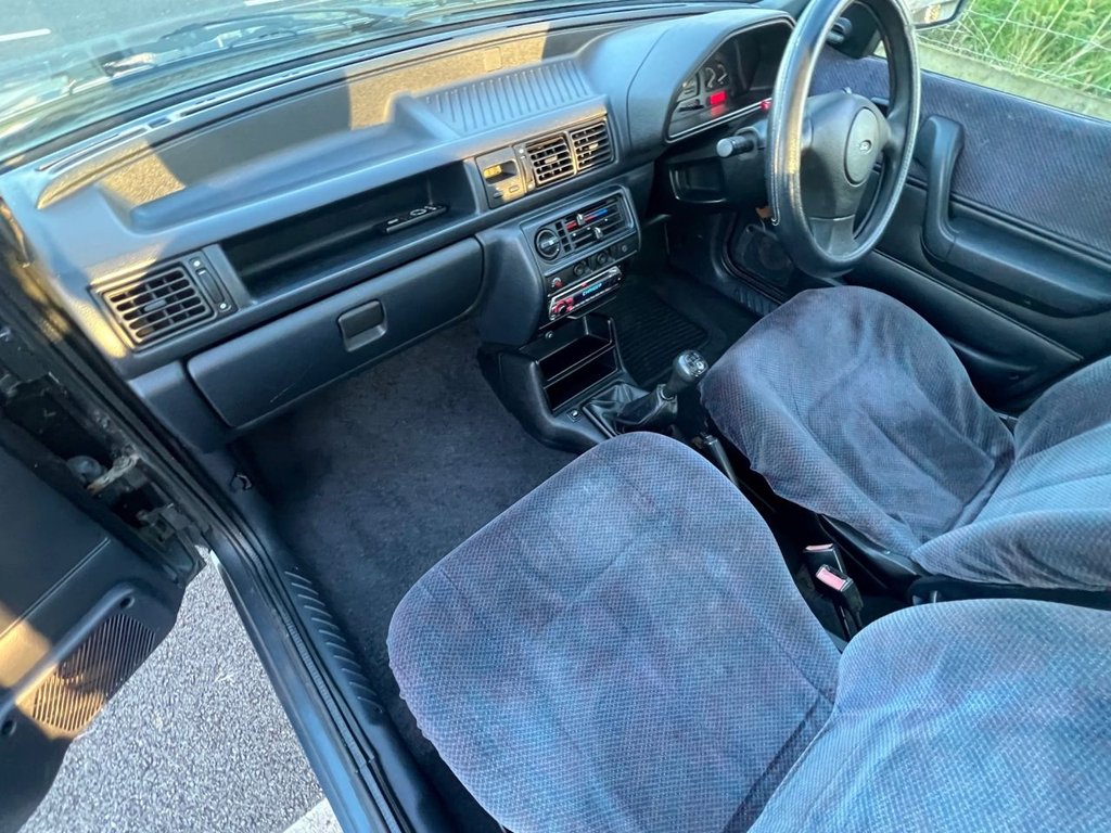 USED 1993 K FORD FIESTA GHIA // Mk3 // 5d // 1300 59 BHP // px swap 