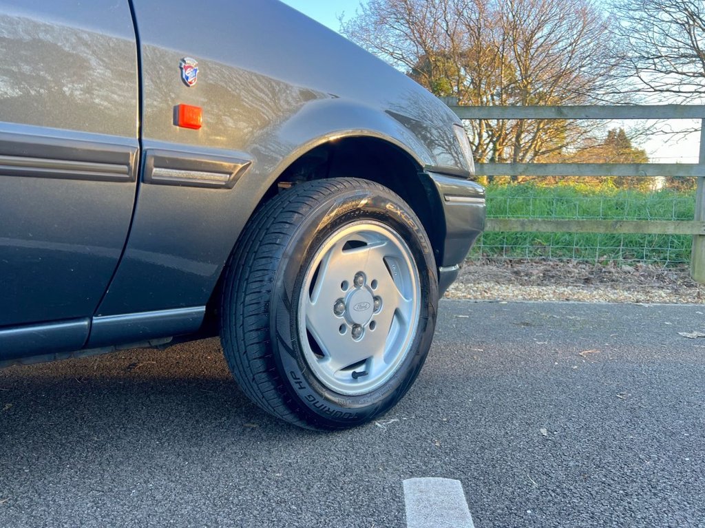 USED 1993 K FORD FIESTA GHIA // Mk3 // 5d // 1300 59 BHP // px swap 