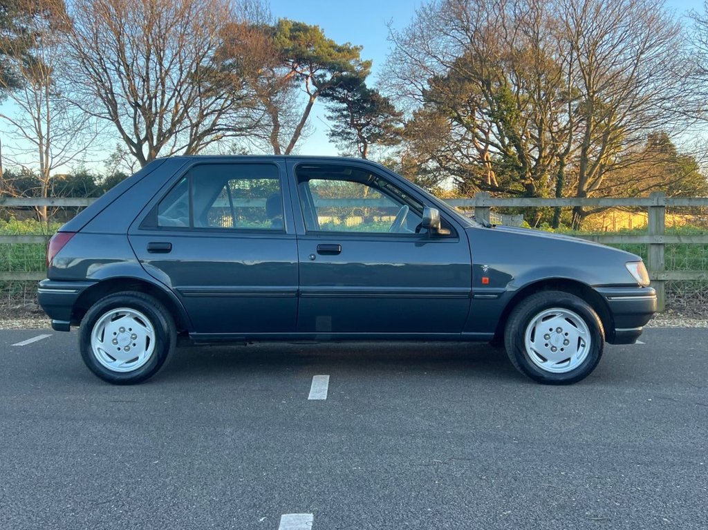 USED 1993 K FORD FIESTA GHIA // Mk3 // 5d // 1300 59 BHP // px swap 