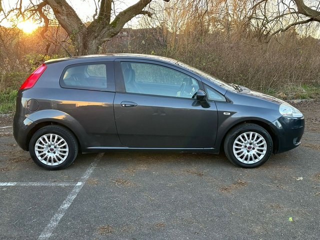 View our FIAT GRANDE PUNTO