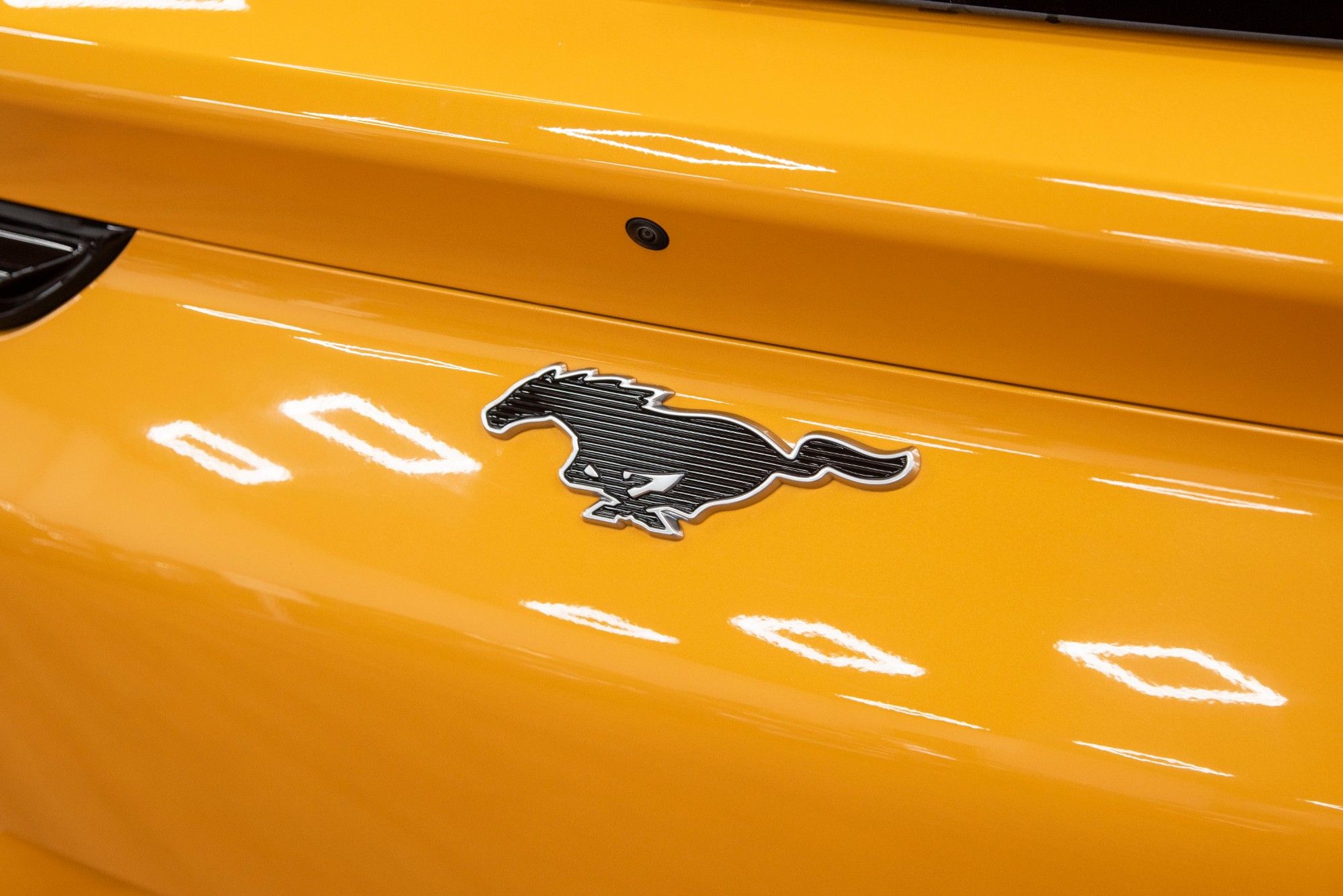 USED 2023 10 FORD MUSTANG MACH-E Extended Range 