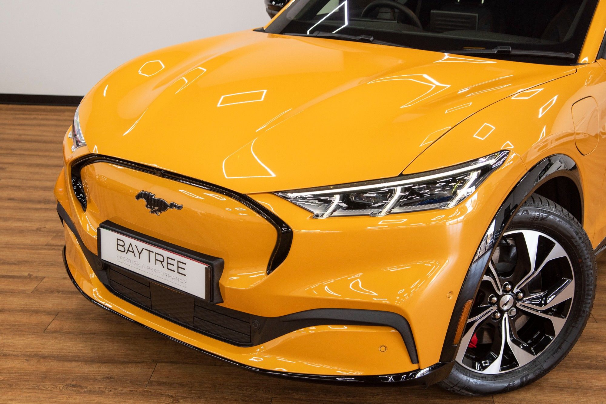 USED 2023 10 FORD MUSTANG MACH-E Extended Range 