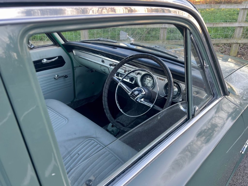 USED 1964 VAUXHALL VICTOR 1600 DE LUXE // 4d // px swap 