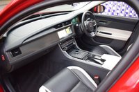 USED 2019 19 JAGUAR XF 3.0 D V6 S 4d 296 BHP PAN ROOF / MERIDIAN / BIG NAV